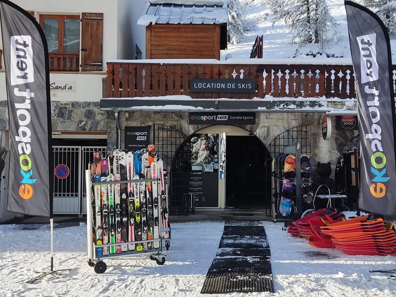 Magasin de location de ski Ekosport-Rent Sandia Sports à 12 Avenue de Valberg, Valberg