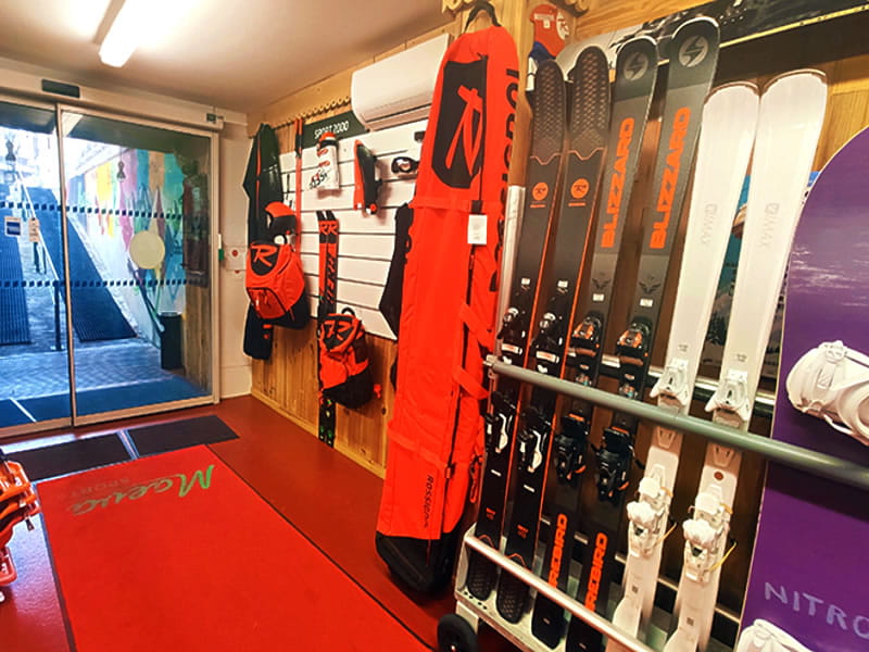Magasin de location de ski Maeva Sports à 16 Allées d'Etigny, Luchon-Superbagnères