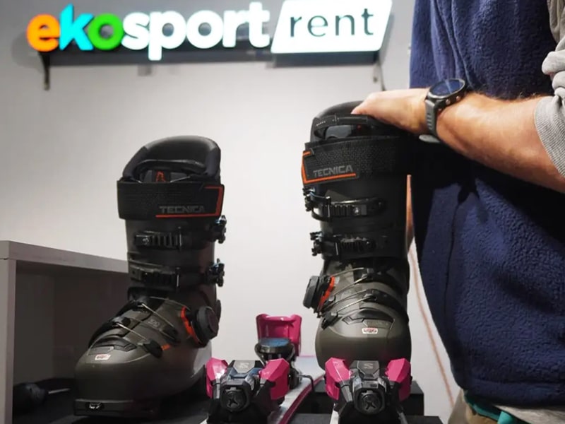 Magasin de location de ski Ekosport-Rent Versant Est à 24 Place du Petit Casino, La Clusaz