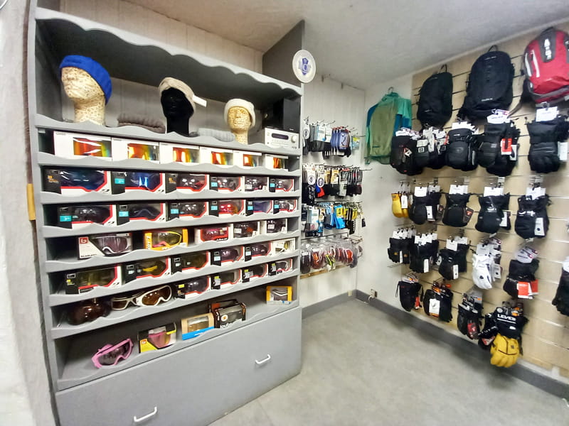 Magasin de location de ski Ski Shop Montchavin Sportshop Paradiski à 5, rue de la Glisse, La Plagne - Montchavin