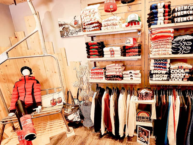 Magasin de location de ski Mathias Sports à 60 Taille de Mas du Pleney, Morzine