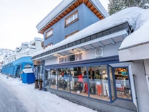 Magasin de location de ski Carmenna Sport à Arosa, Äussere Poststrasse Magasin de location de ski Carmenna Sport à Arosa, Äussere Poststrasse