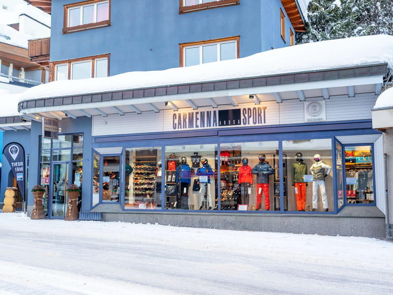 Magasin de location de ski Carmenna Sport à Äussere Poststrasse, Arosa