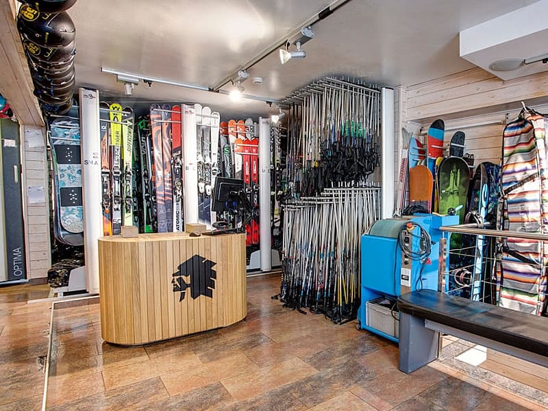 Magasin de location de ski Pic Negre XVI à Av. d'Encamp 13, Pas de la Casa