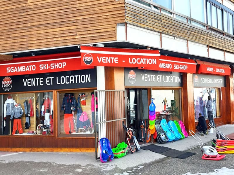 Magasin de location de ski Sgambato Ski Shop à Centre Commercial la Roche Béranger, Chamrousse