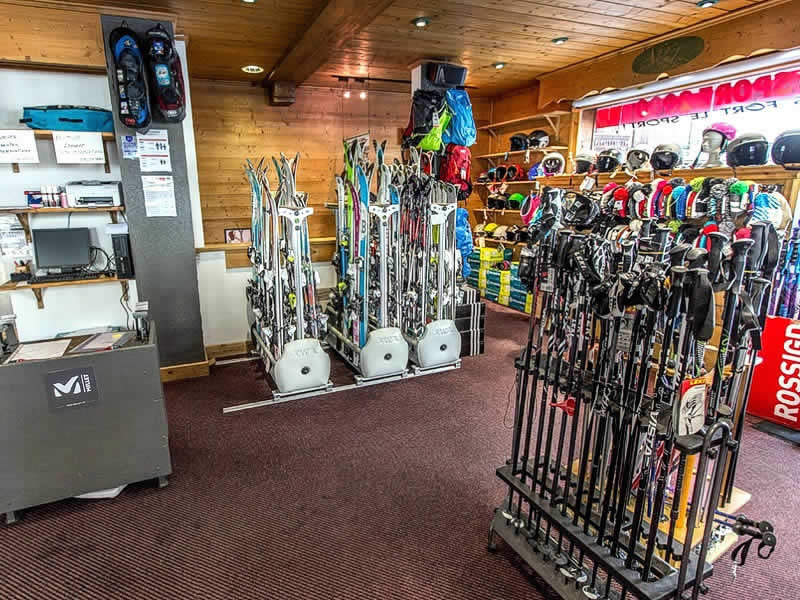 Magasin de location de ski Ardent Sports à Centre Station, Montriond