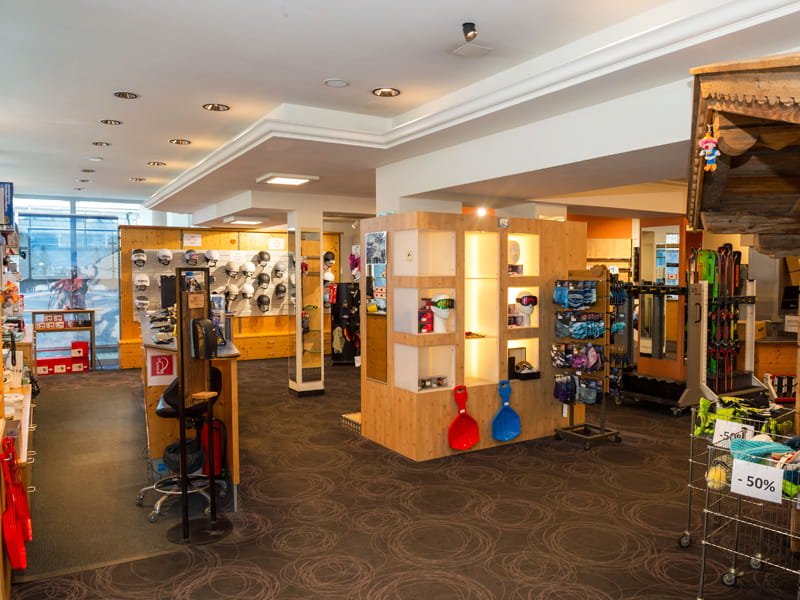 Magasin de location de ski Snow & fun Hinterglemm à Dorfstrasse 204, Hinterglemm