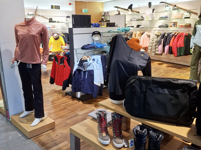 Magasin de location de ski Sport Riml Sporthaus à Dorfstrasse 9, Sölden