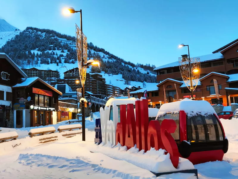 Magasin de location de ski Mountain Paradise Centre à Etoile des neiges, La Foux d’Allos