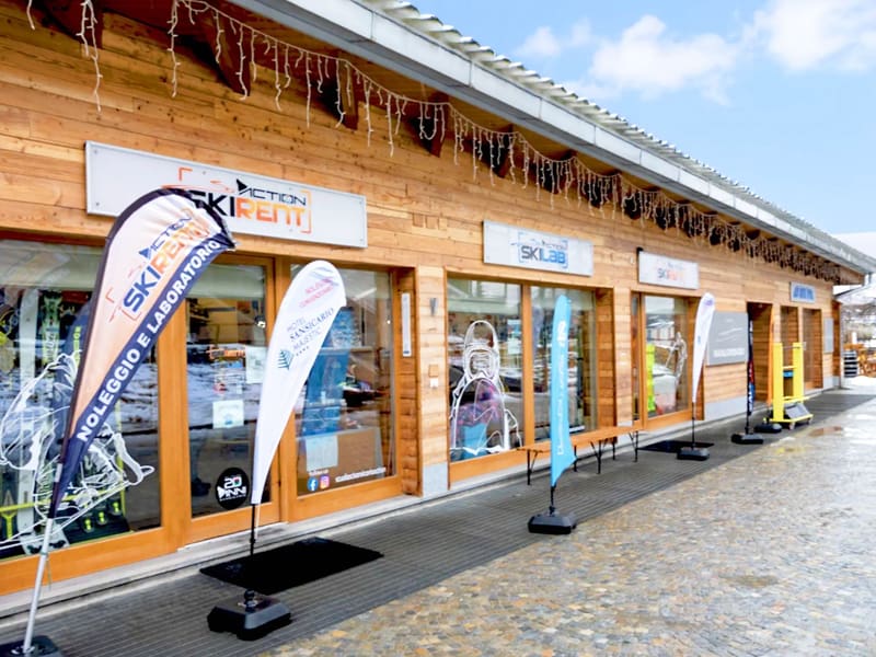 Magasin de location de ski Action Ski Rent à Frazione Sansicario Res. 23, Cesana Torinese - San Sicario