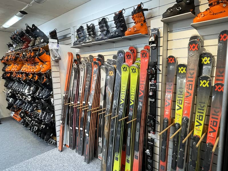 Magasin de location de ski Skiservice Center à Hauptstrasse 15 (Ortsgrenze Wildhaus), Unterwasser
