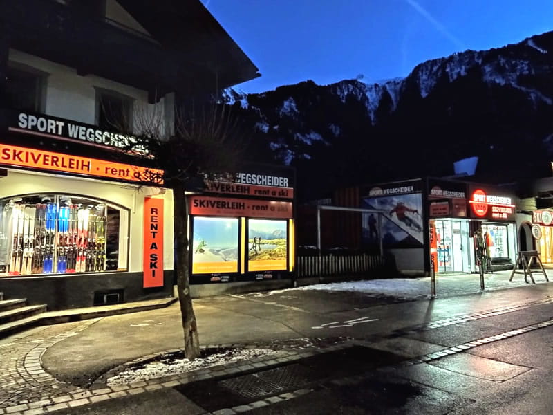 Magasin de location de ski SPORT 2000 Wegscheider à Hauptstrasse 471a, Mayrhofen