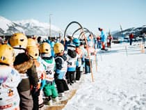 Cours collectifs de ski pour enfants Skischule Skiverleih Total