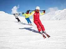 Cours de ski en groupe pour adultes de l’école de ski Snowsports Mayrhofen