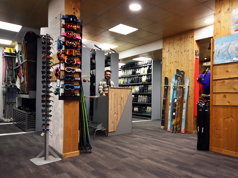 Magasin de location de ski Roc Sports à Immeuble l'Argousier - Les Fontanettes, Les Menuires