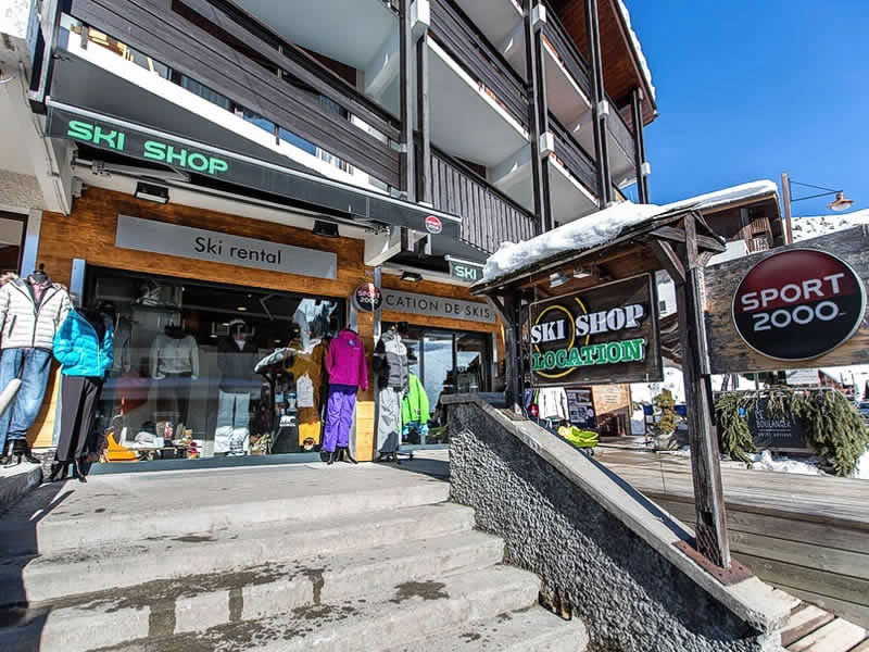 Magasin de location de ski Ski Shop à Immeuble le Montarquis, Le Chinaillon - Le Grand Bornand