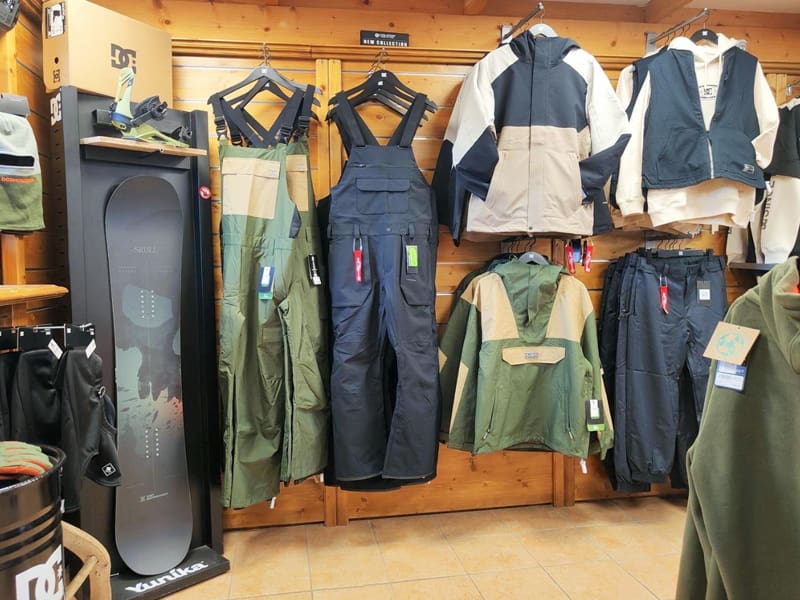 Magasin de location de ski La Charpenterie Sports à Immeuble les Marmottons, Vars