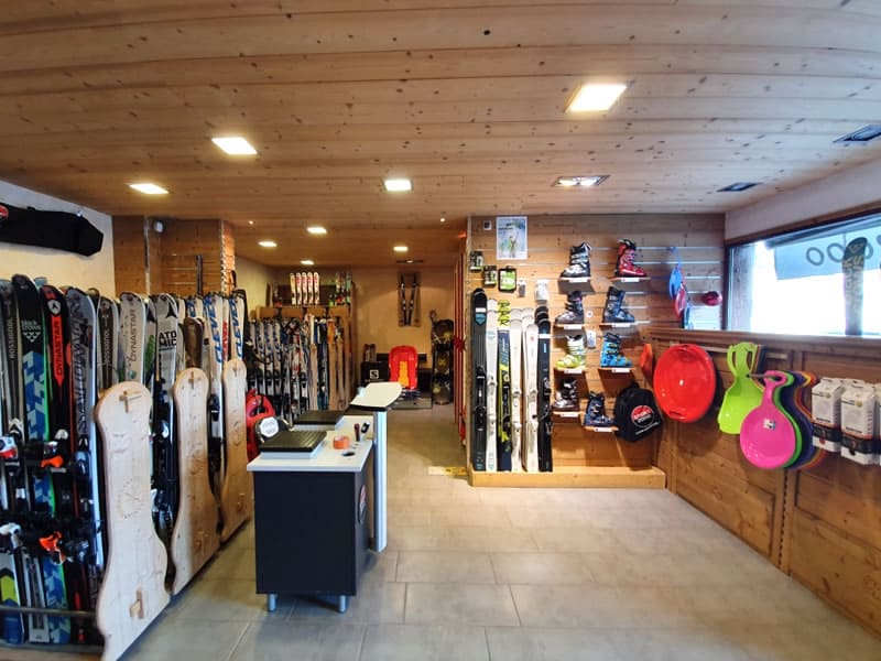 Magasin de location de ski L'Ouillon Sports à Les Gentianes - Le Bourg, Saint Sorlin d Arves