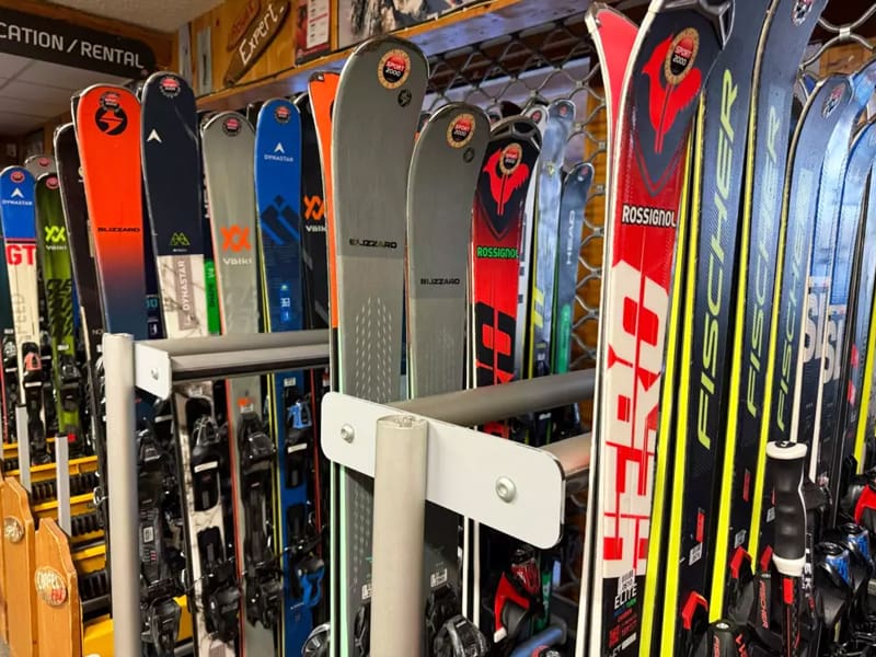 Magasin de location de ski Sport 1400 à Le Chalet - 395 Route des Près, Puy Saint Vincent 1400