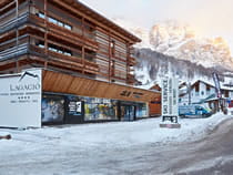 Magasin de location de ski Alta Badia Sport - Shop & Rental à Alta Badia-San Cassiano/Sankt Kassian, Micurá de Rü 48