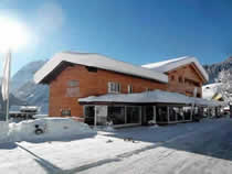 Magasin de location de ski Sport Hilbrand à Kleinwalsertal/Mittelberg, Moosstrasse 7 [Talstation Walmendingerhornbahn]
