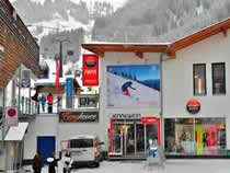 Magasin de location de ski SPORT 2000 Jennewein Nasserein à St. Anton am Arlberg, Nassereinerstrasse 6 [Talstation Nassereinbahn]