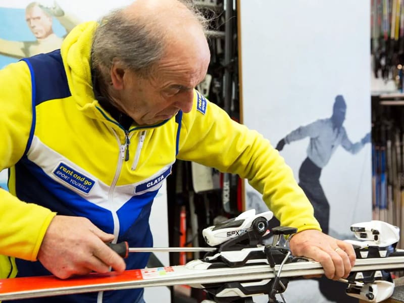 Magasin de location de ski Maison Clataud Sport à Piazza Assietta, 16, Sauze d’Oulx