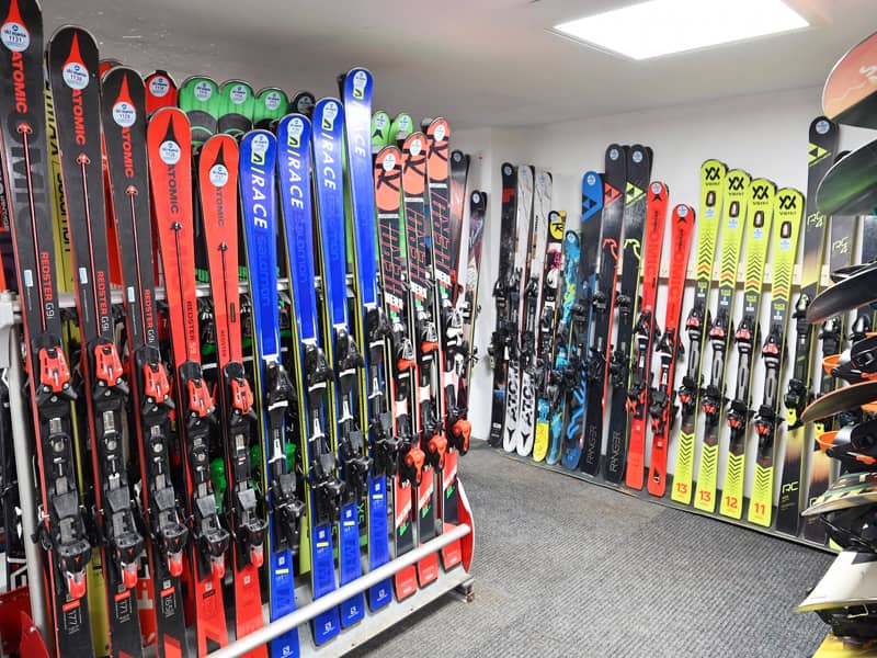 Magasin de location de ski Ski Mania Bansko à Pirin Str. 113, Bansko