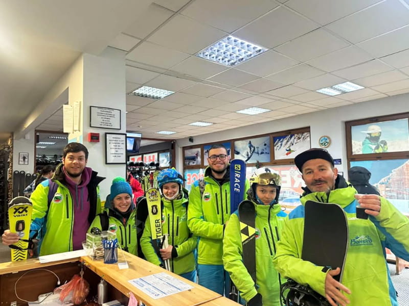 Magasin de location de ski Ski Mania Bansko à Pirin Str. 92A, Bansko
