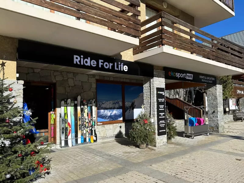 Magasin de location de ski Ekosport-Rent Ride For Life à Place du Téléphérique, Vaujany