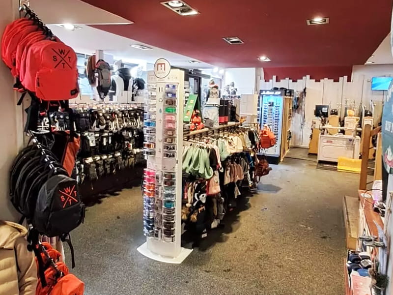 Magasin de location de ski Ekosport-Rent Ze Shop 1 à Place Joseph Paganon, Alpe d’Huez