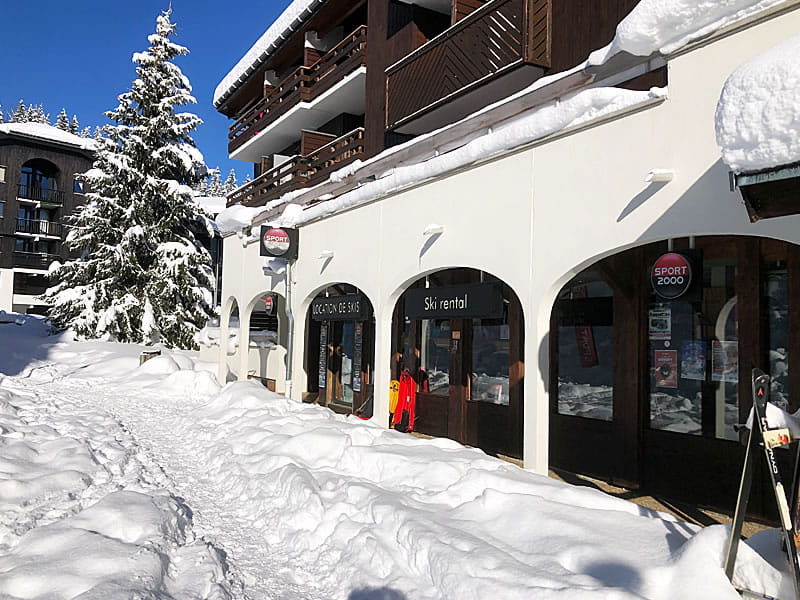 Magasin de location de ski Auben Ski à Praz des Esserts, Morillon 1100