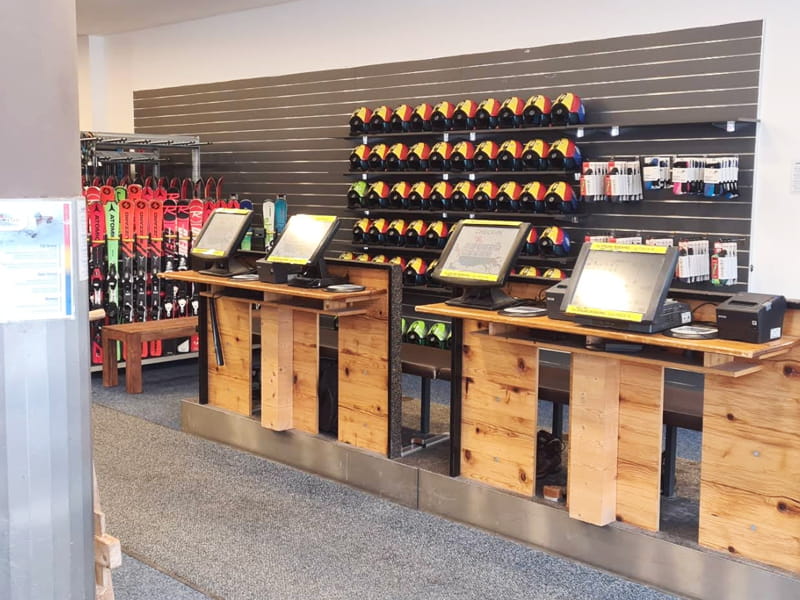 Magasin de location de ski Snow & Fun Hinterglemm à Reiterkogelbahn Talstation, Hinterglemm