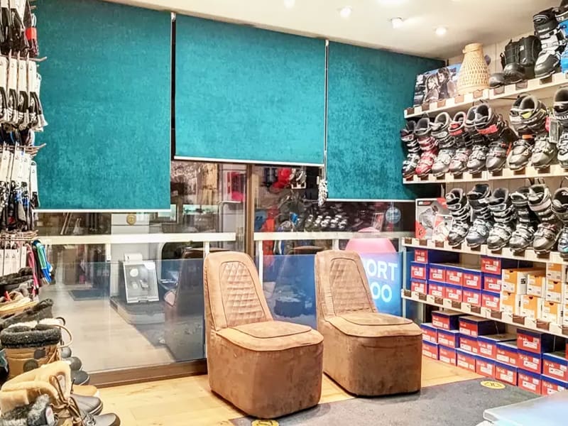 Magasin de location de ski Les Tryoskys à Résidence L'Ouillon, La Toussuire