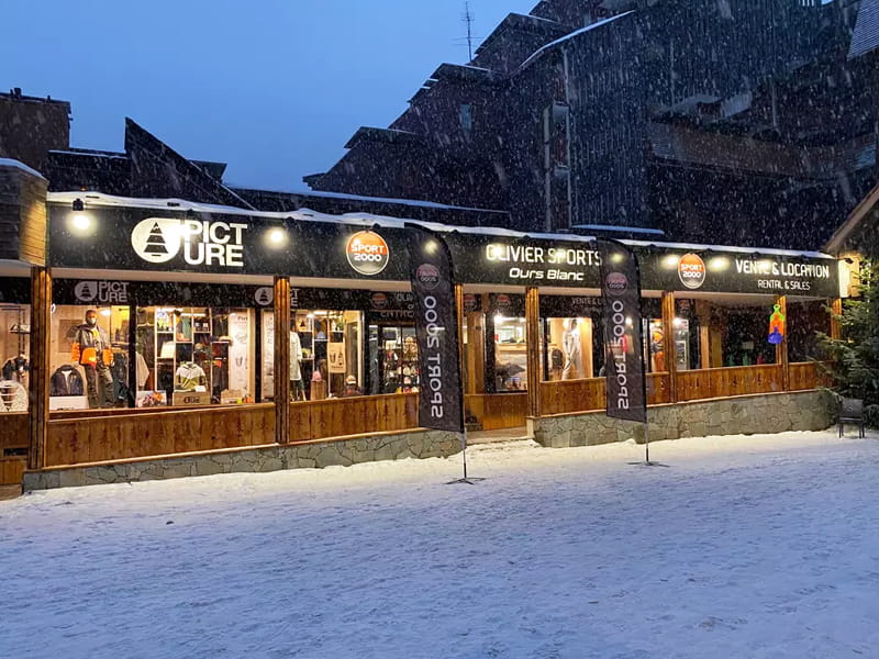 Magasin de location de ski SPORT 2000 Ours Blanc à Résidence Pierre et Vacances - Galerie de l'Ours Blanc, Alpe d’Huez