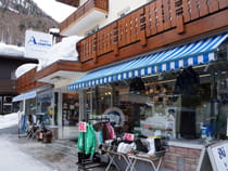 Magasin de location de ski SPORT 2000 Azzurra Sport à Zermatt, Riedstrasse 10
