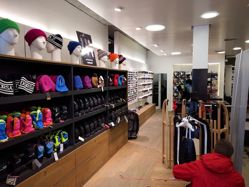 Magasin de location de ski SPORT 2000 Azzurra Sport à Riedstrasse 10, Zermatt