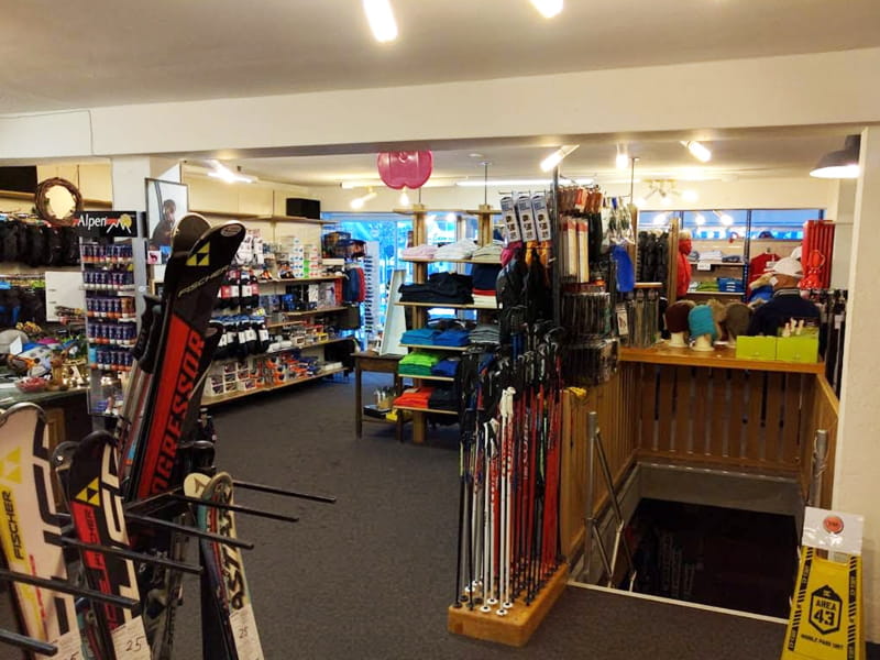 Magasin de location de ski SPORT 2000 Azzurra Sport à Riedstrasse 10, Zermatt