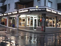 Magasin de location de ski Sportfarm à Fulpmes, Riehlstrasse 1 Magasin de location de ski Sportfarm à Fulpmes, Riehlstrasse 1