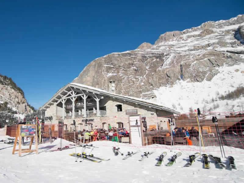 Magasin de location de ski Boraso Sport Les Tufs à Route Des Etroits - La Daille, Val d Isere