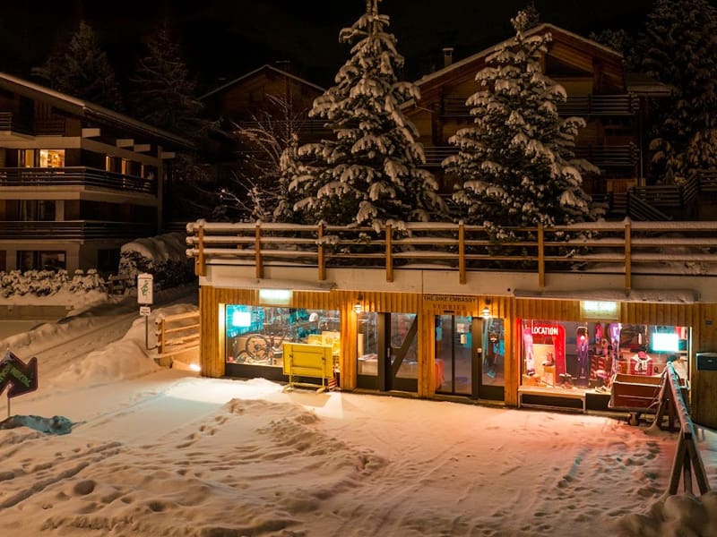 Magasin de location de ski Backside Verbier à Rue de Ransou 191b, Verbier
