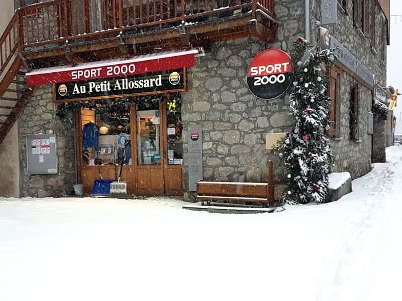 Magasin de location de ski Au Petit Allossard à Rue du Pré de Foire, Allos