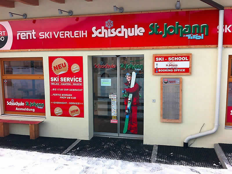Magasin de location de ski Montes Ski & Bike Sport à Speckbacherstrasse 41a, St. Johann i. Tirol
