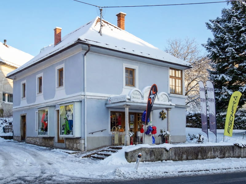 Magasin de location de ski Sportstadl Skiverleih & Servicecenter à Stiftsplatz 12, Spital am Pyhrn