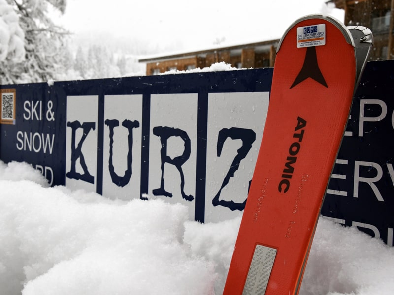 Magasin de location de ski Skiverleih Kurz à Talstation Bergbahn Hopfgarten, Hopfgarten im Brixental