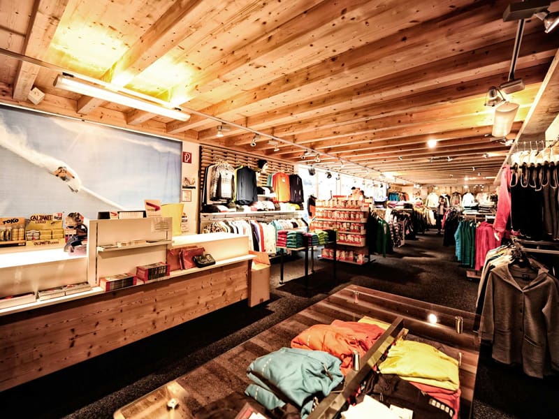 Magasin de location de ski Sport Lentsch - Sport vor Ort à Talstation Hochzeigerbahn, Jerzens