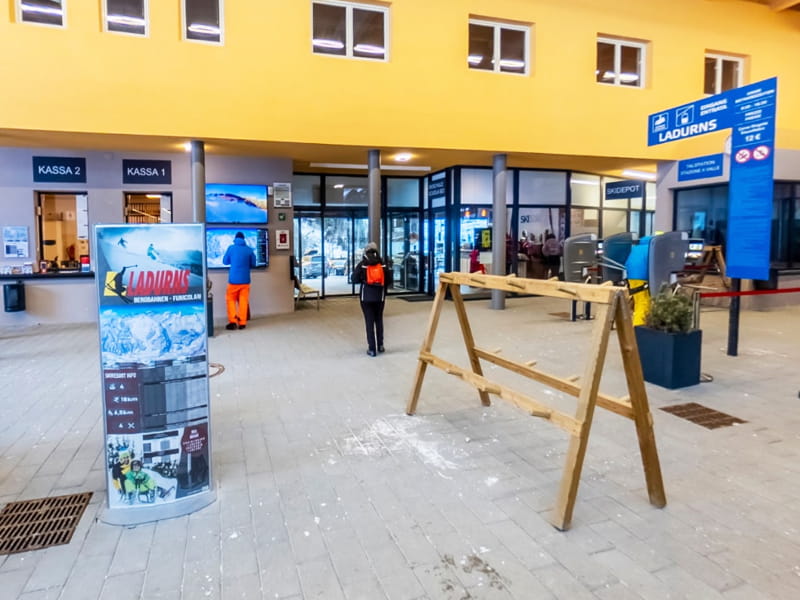 Magasin de location de ski Sportservice Erwin Stricker Ladurns à Talstation Sessellift / Stazione valle seggiovia, Gossensass