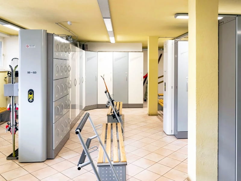 Magasin de location de ski Sport Cermis à Via Cermis 2, Alpe Cermis, Cavalese