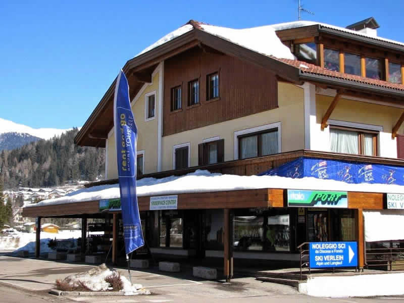Magasin de location de ski Italo Sport à Via Dolomiti, 7, Toblach