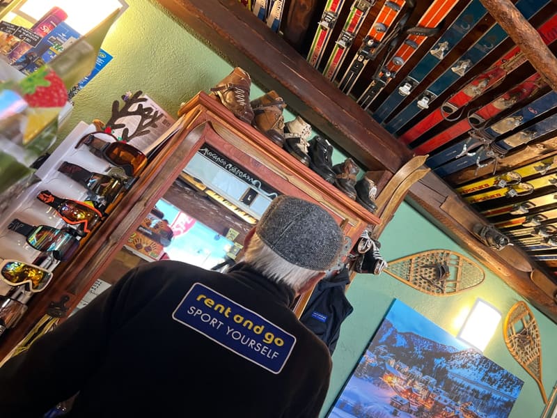 Magasin de location de ski Ski Lodge - Noleggio e Riparazione à Via Nazionale, 16a, Claviere
